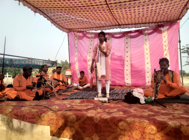 कुटीबीर बाबा मन्दिर पर हवन पूजन कर मेले का शुभारंभ हुआ