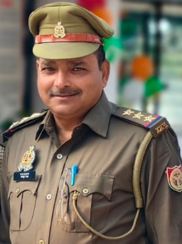 एक पुलिस सब इन्स्पेक्टर/इन्स्पेक्टर की अधूरी ज़िन्दगी