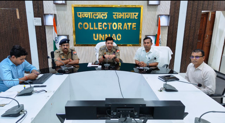 प्रतियोगी परीक्षाओं की तैयारी कराने वाले कोचिंग संस्थानों के संचालकों के साथ गोष्ठी आयोजित
